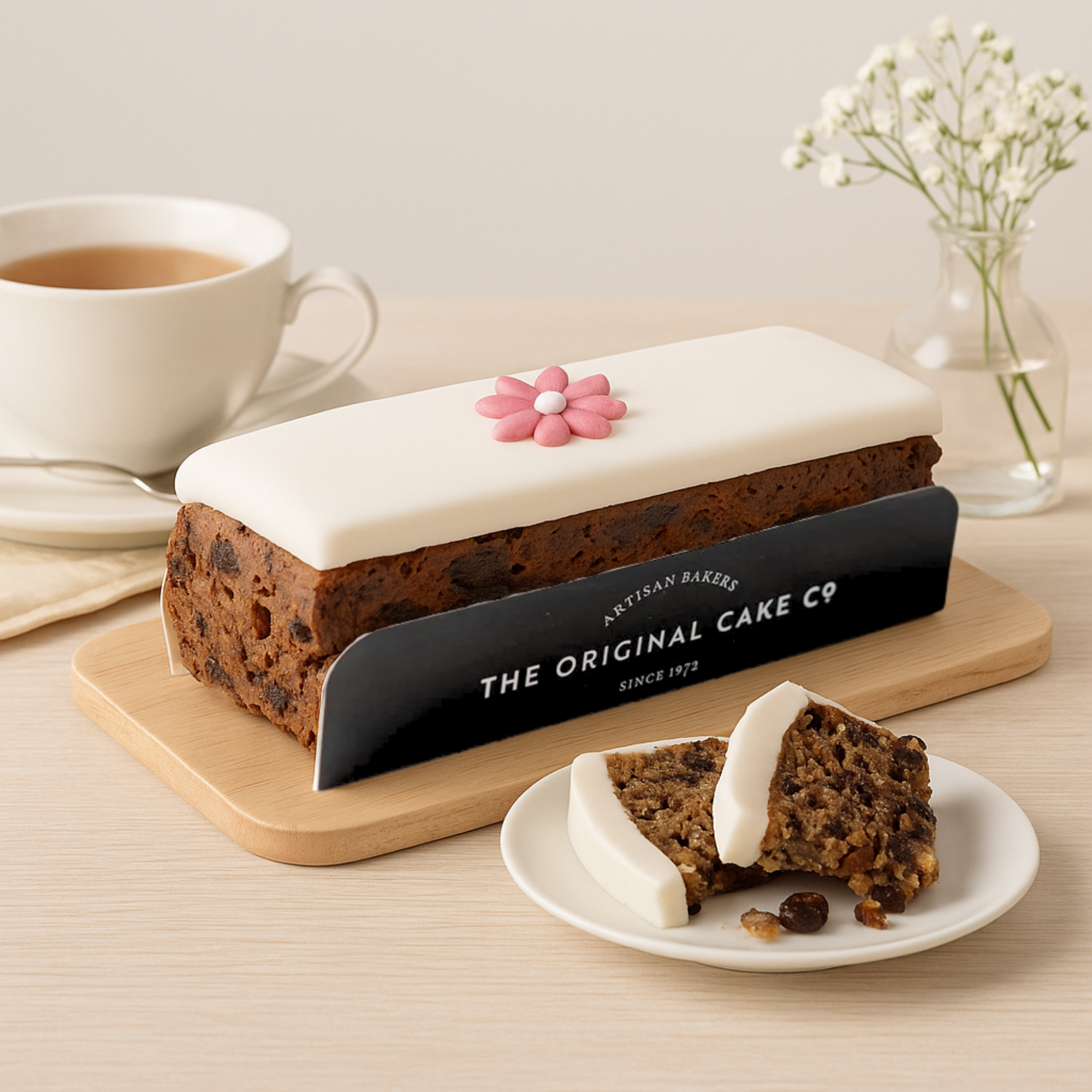 Ultimate Tea & Cake Hamper Iced Fruit Cake